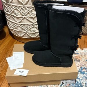 UGG Women's Black **NEW** Bailey Bow Tall ll size 9